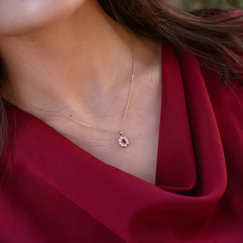 Colgante Oro 18 Quilates Rosette Diana Rubí