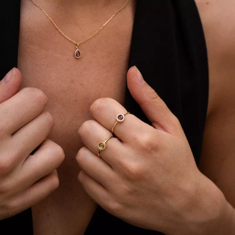 Anillo Oro 18 Quilates Liso Circum Peridoto