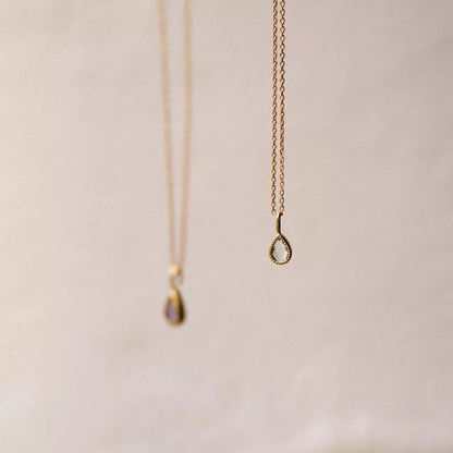 Colgante Oro 18 Quilates Pétalo Topacio